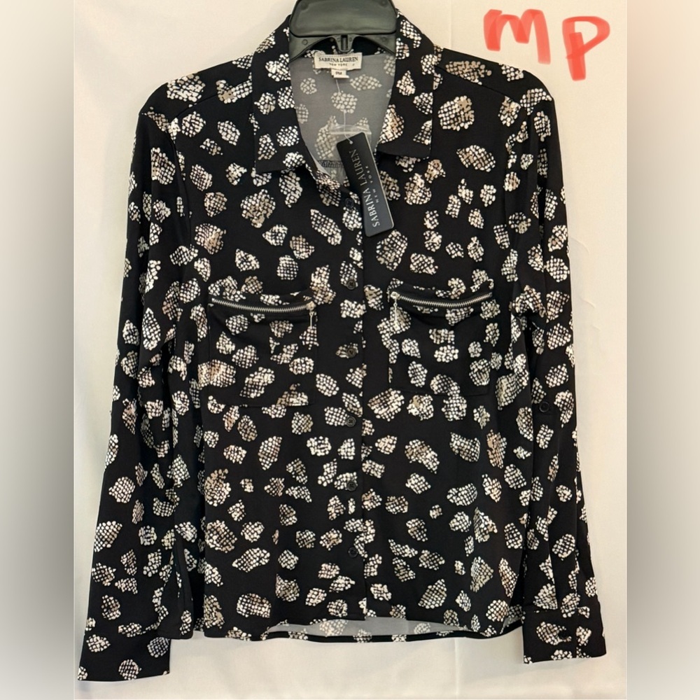 Chic Black and White Patterned Button Down Shirt